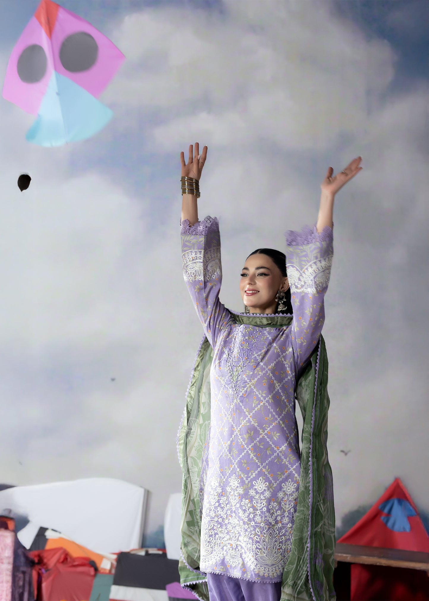 3 Piece - Embroidered Lawn Suit 02