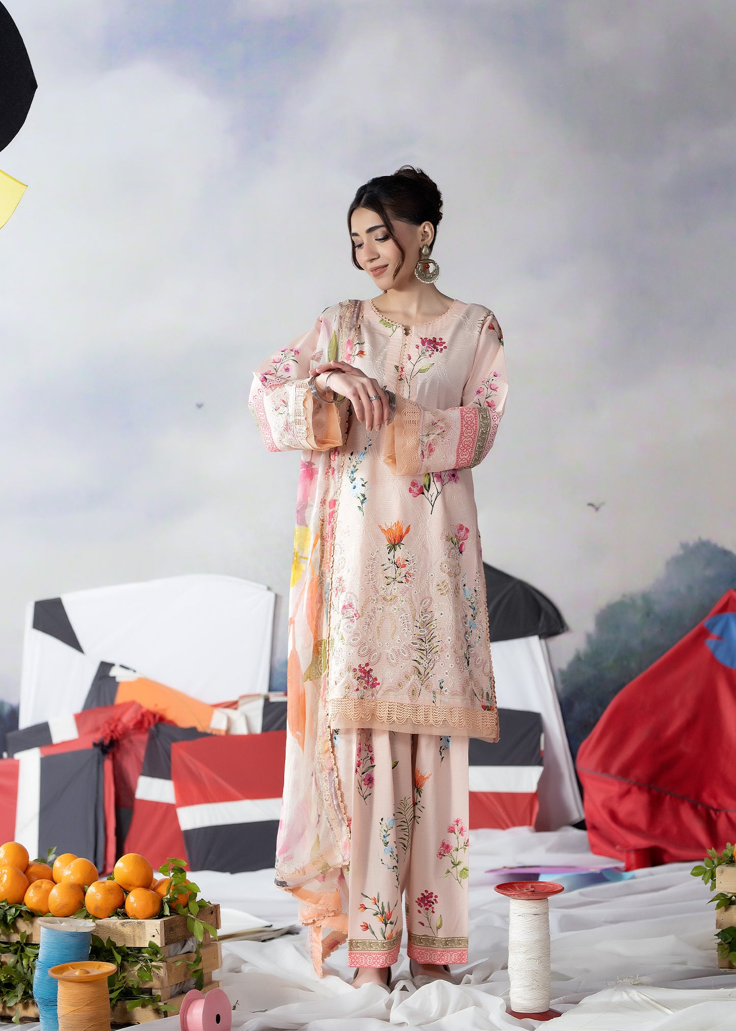 3 Piece - Embroidered Lawn Suit 03