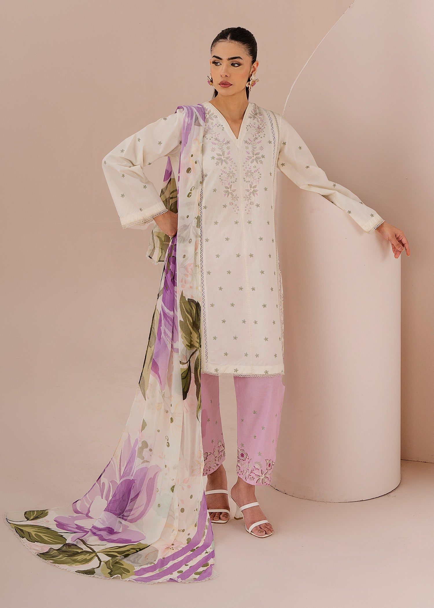 3pc Emb Cotton Lawn 08