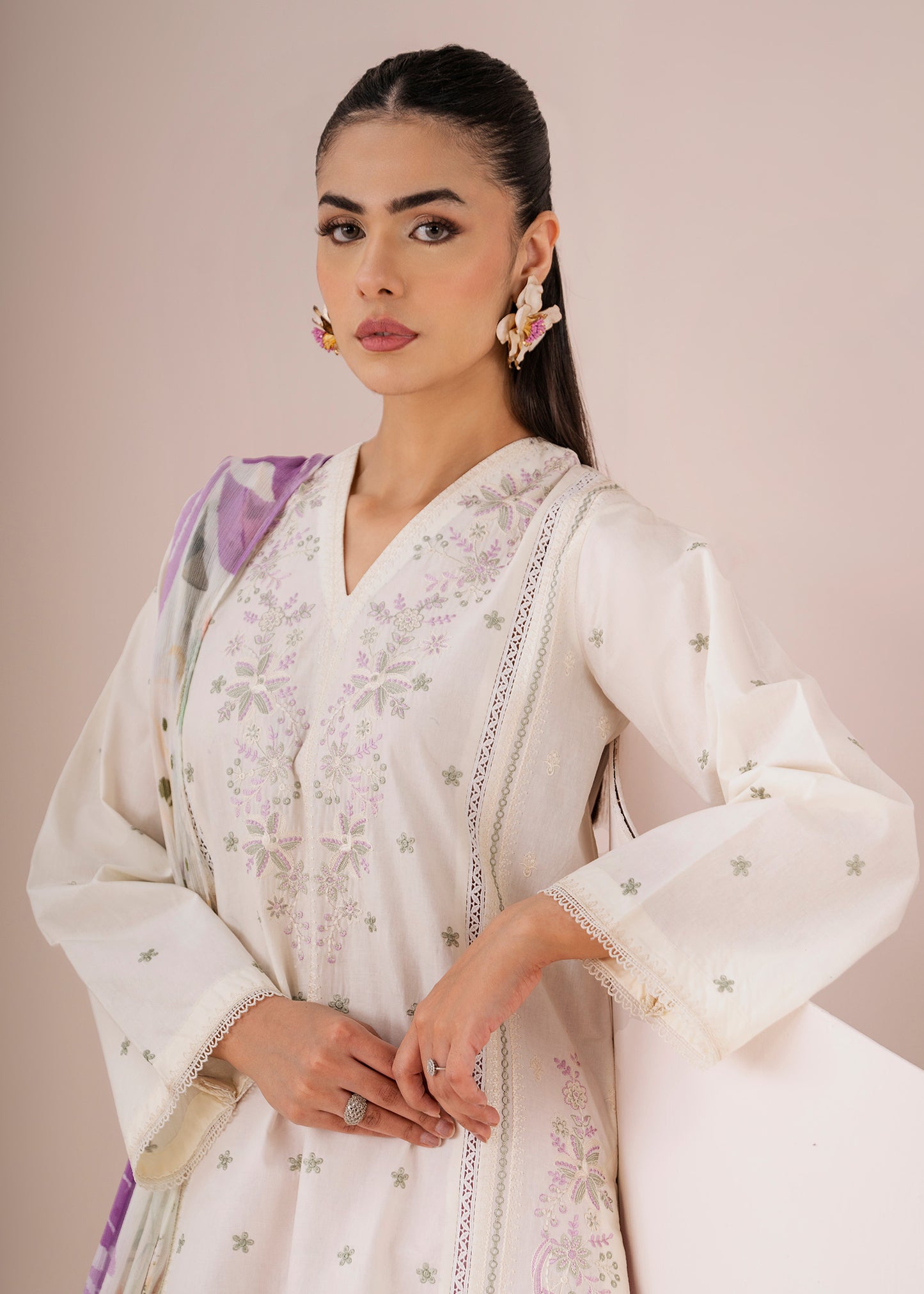 3pc Emb Cotton Lawn 08