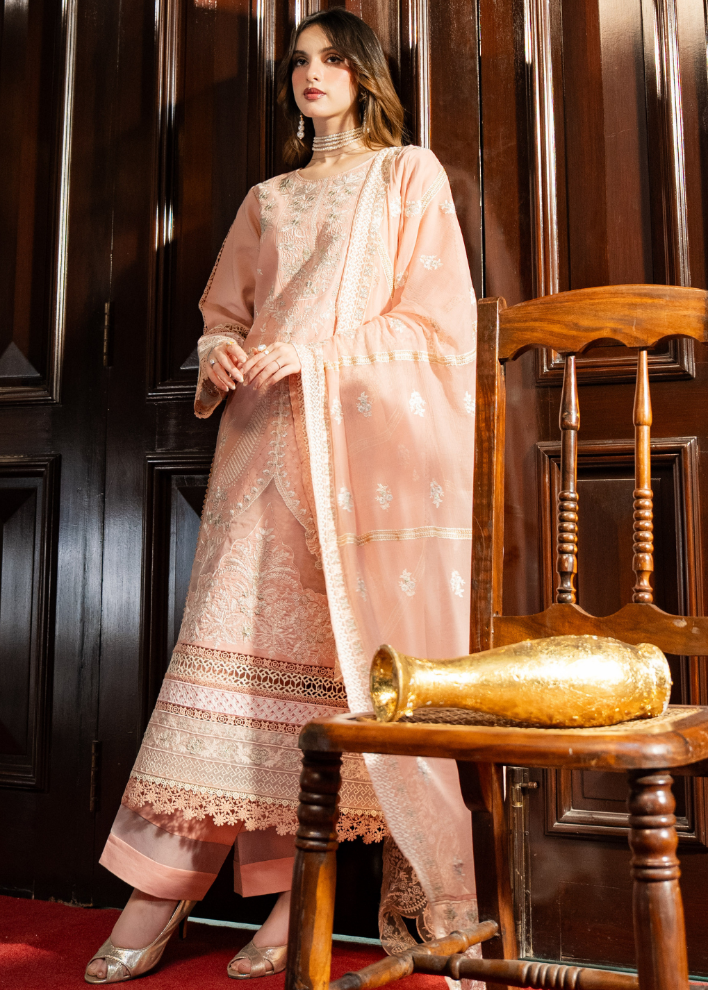Suela - Embroidered Lawn