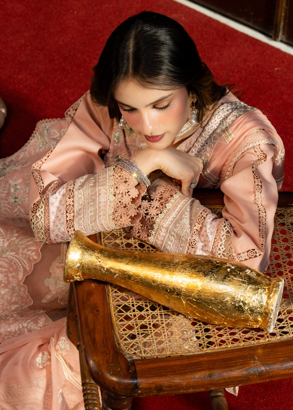 Suela - Embroidered Lawn