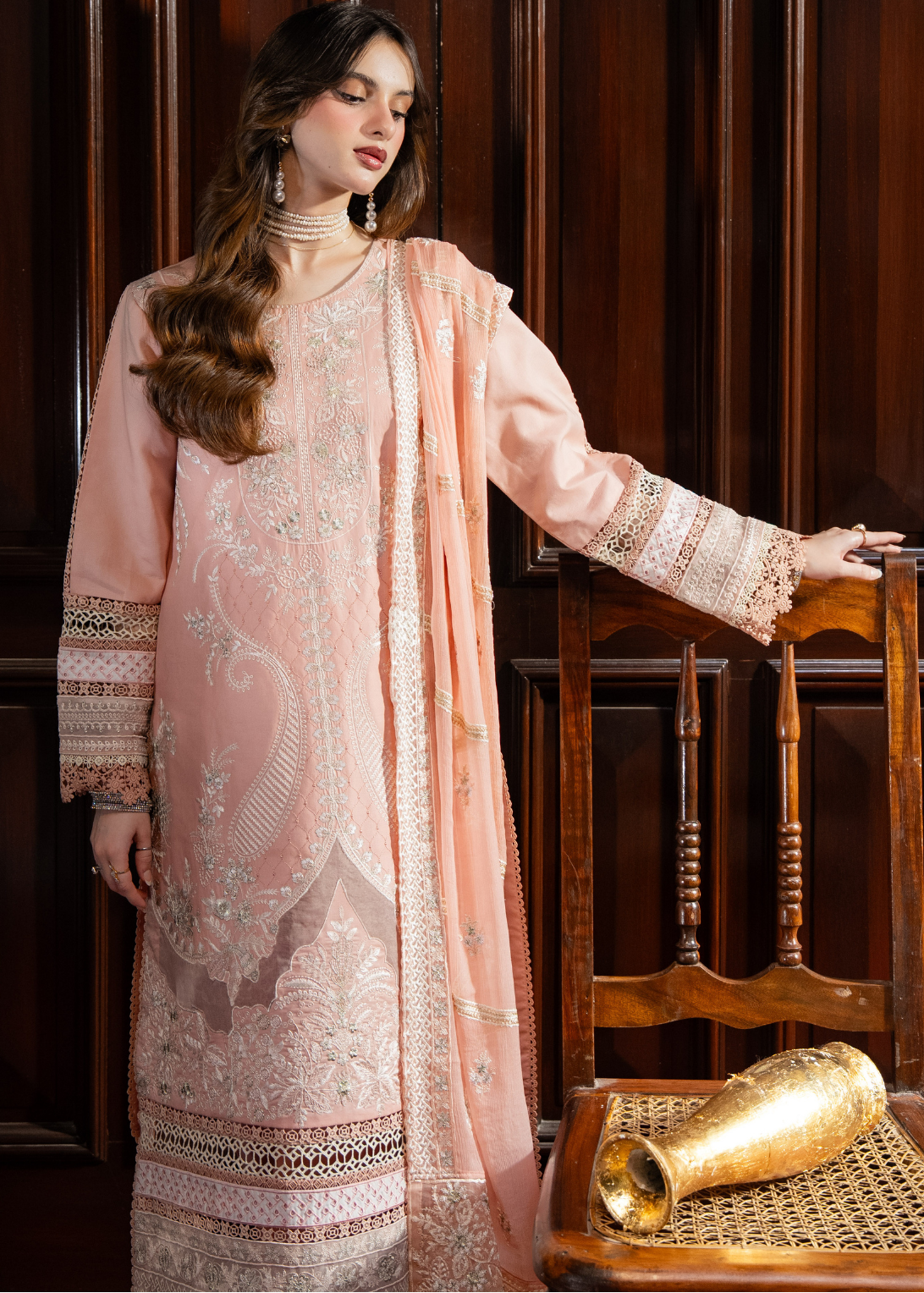 Suela - Embroidered Lawn