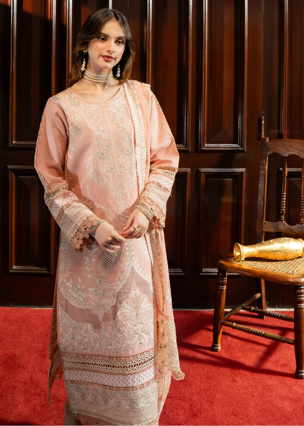 Suela - Embroidered Lawn