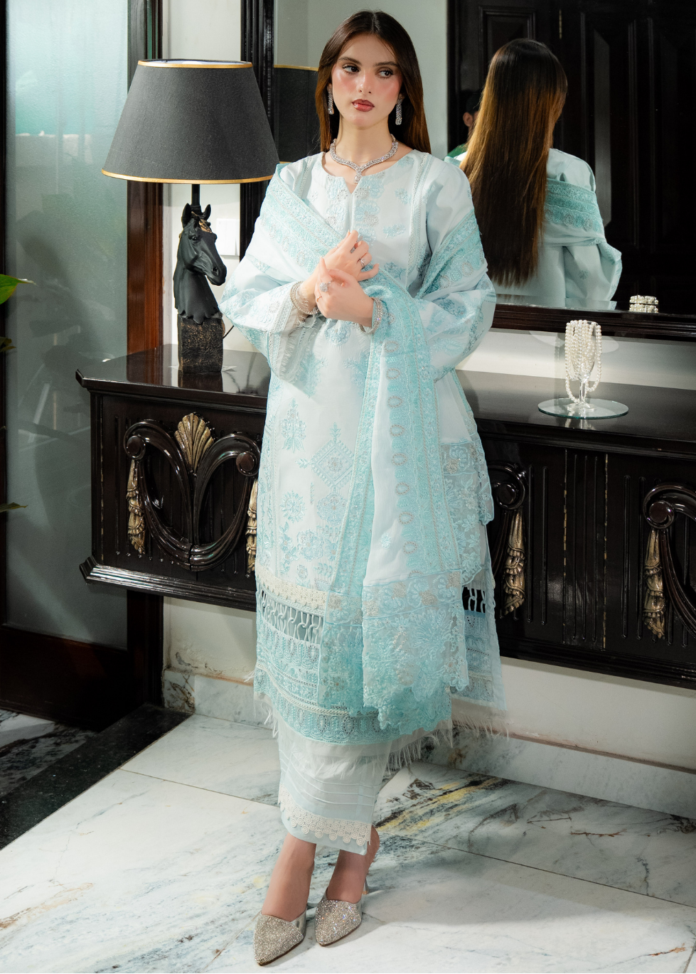 Evren - Embroidered Lawn