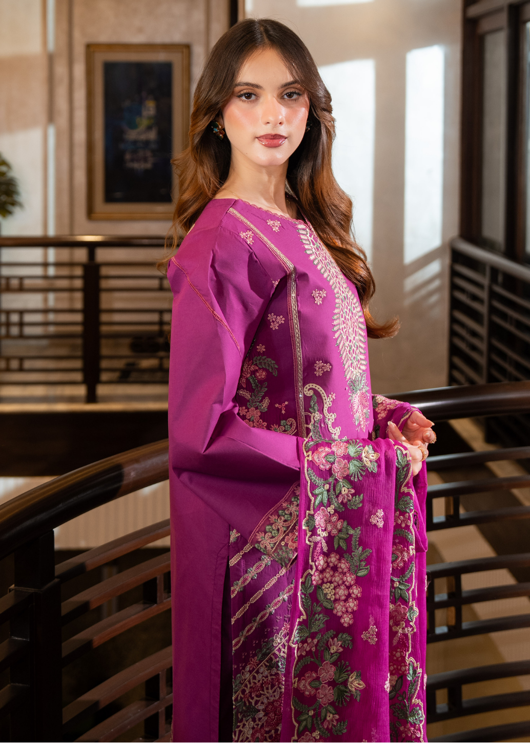 AVENOR - Embroidered Lawn