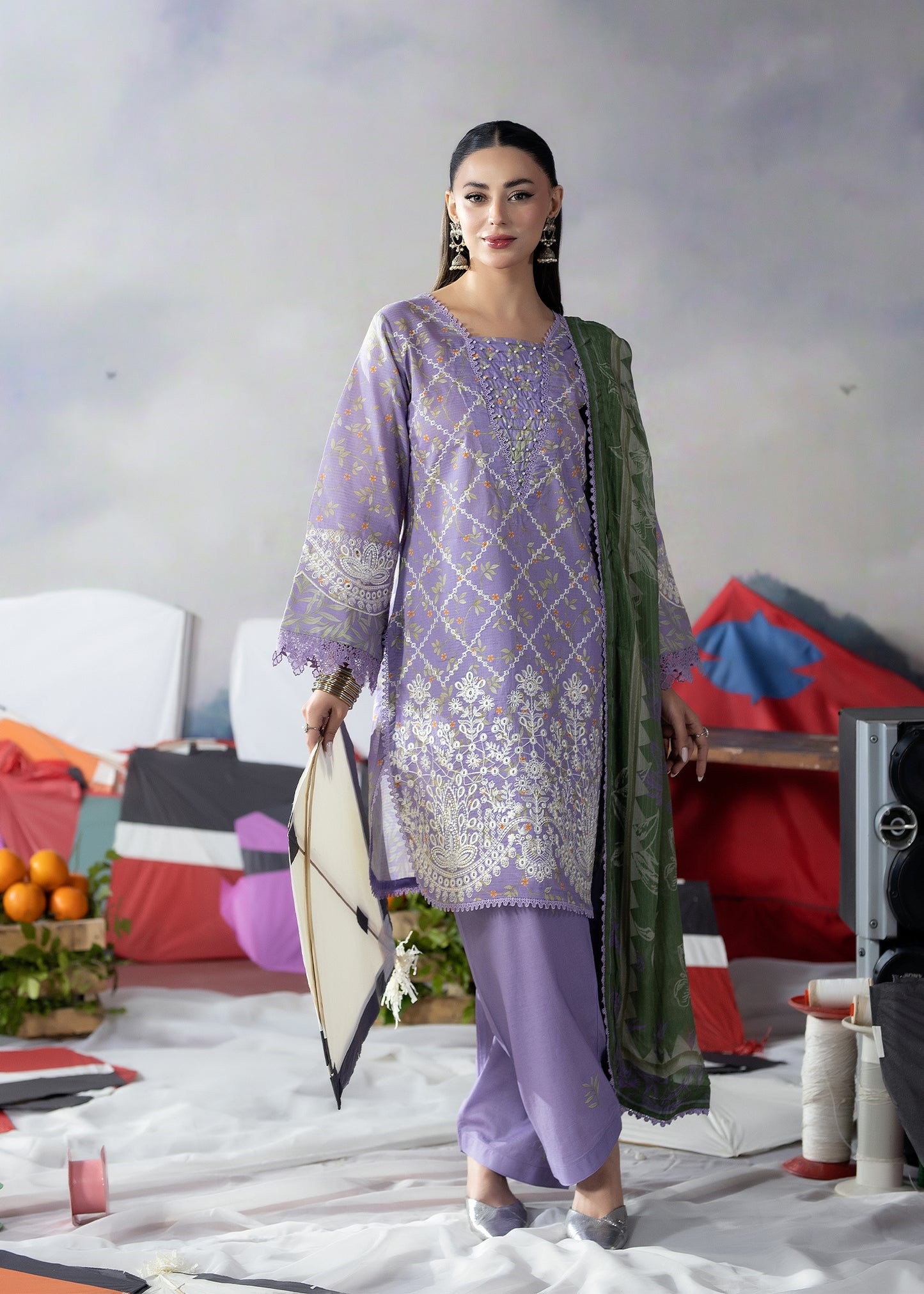 3 Piece - Embroidered Lawn Suit 02