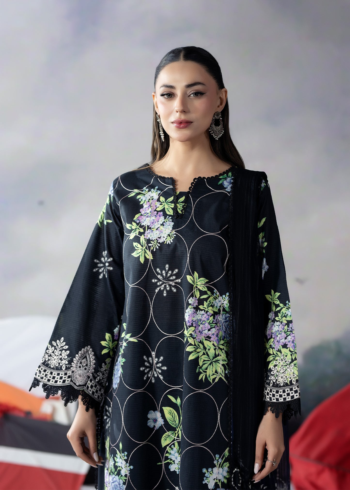 3 Piece - Embroidered Lawn Suit 05