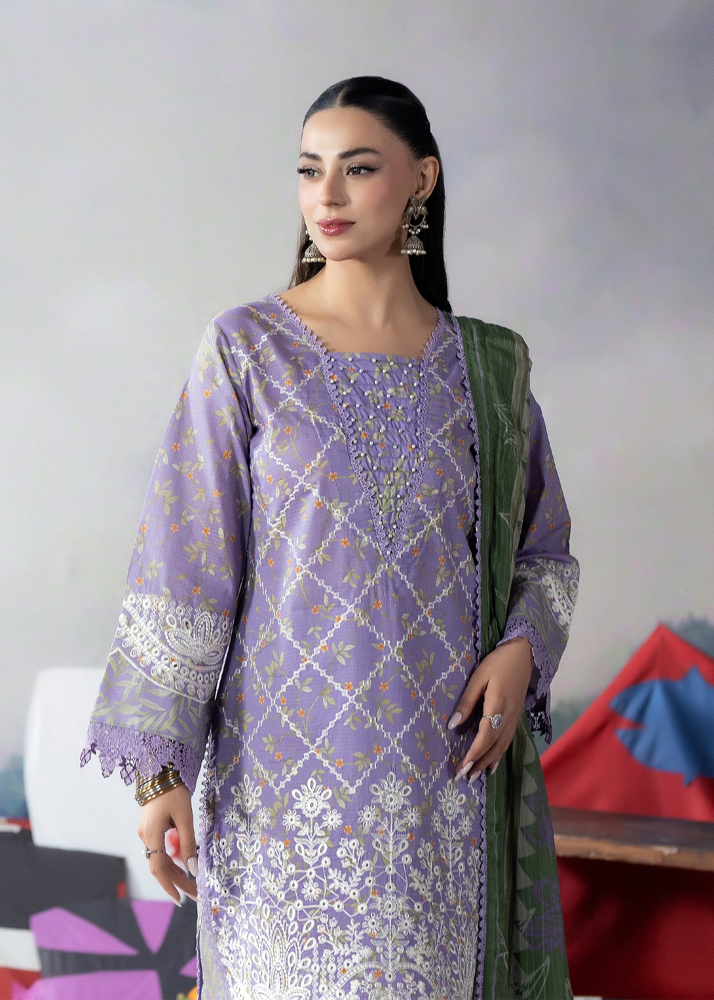 3 Piece - Embroidered Lawn Suit 02