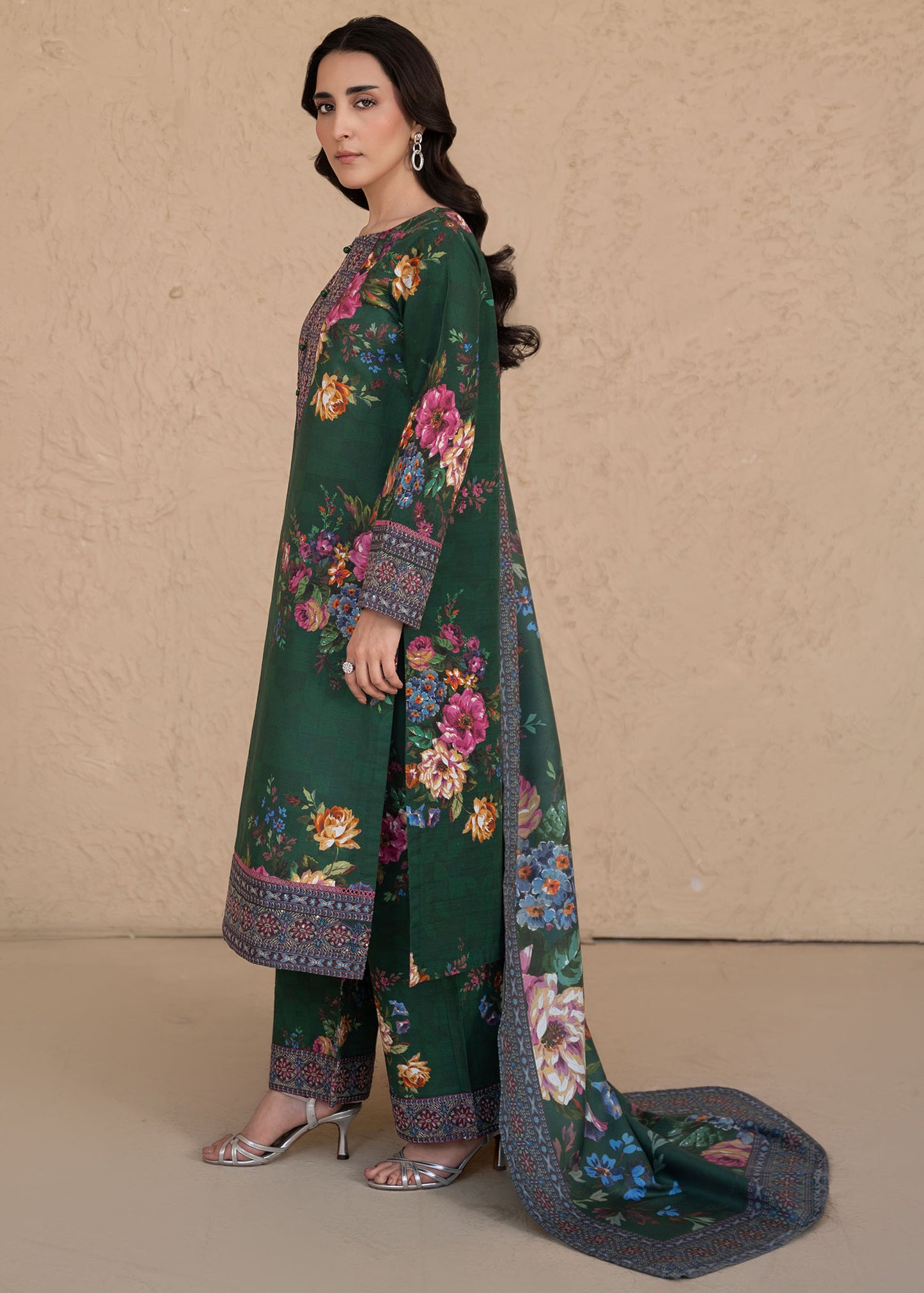 Khaddar 204