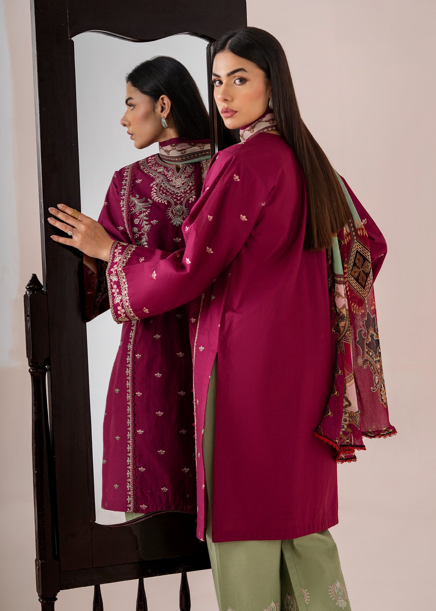 3pc Emb Cotton Lawn 04