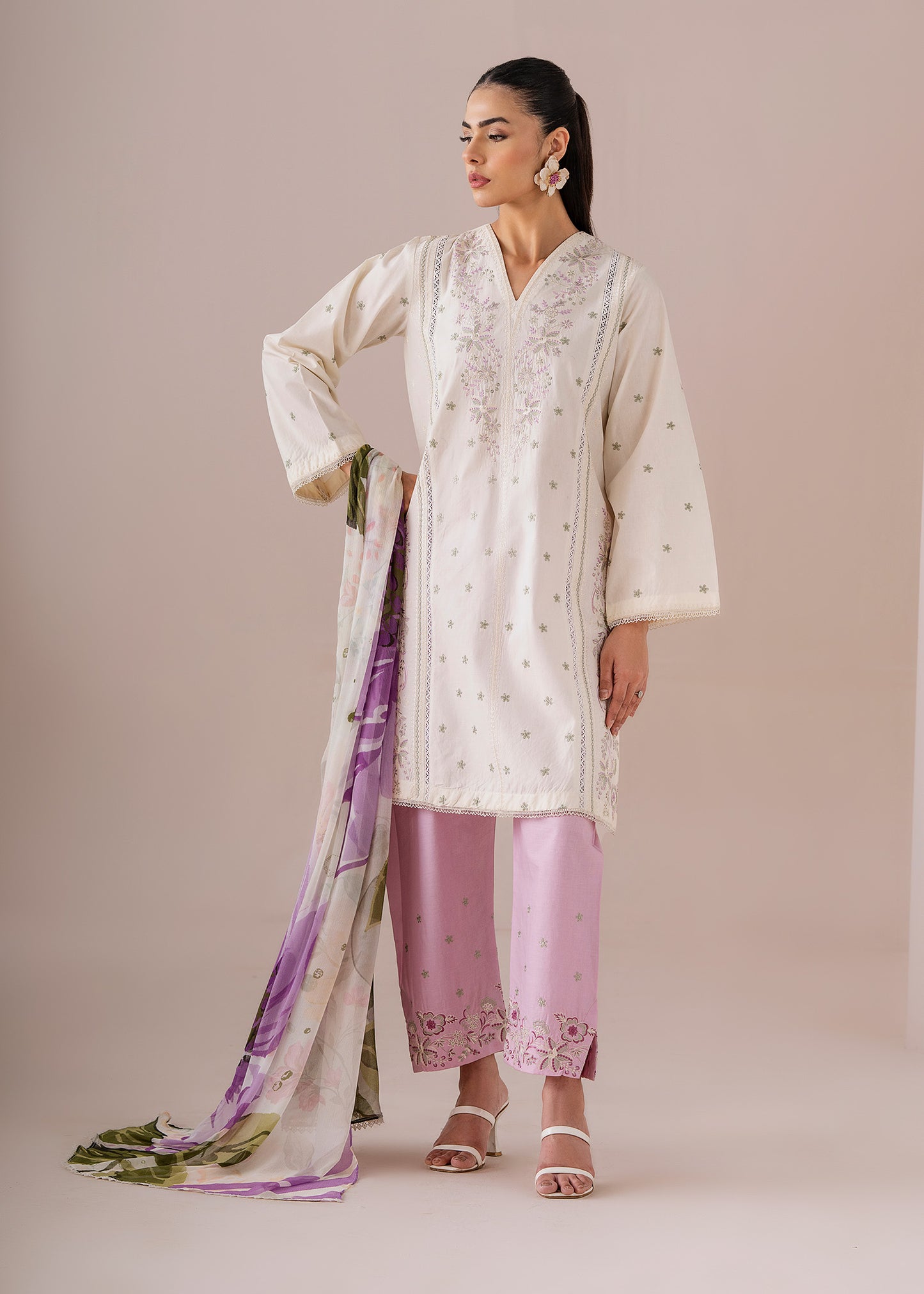 3pc Emb Cotton Lawn 08