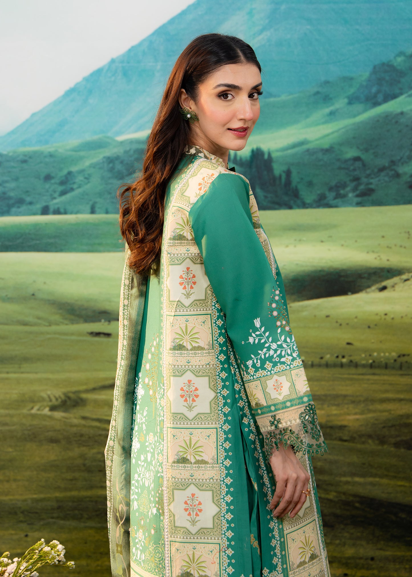 Orchid - Embroidered Lawn