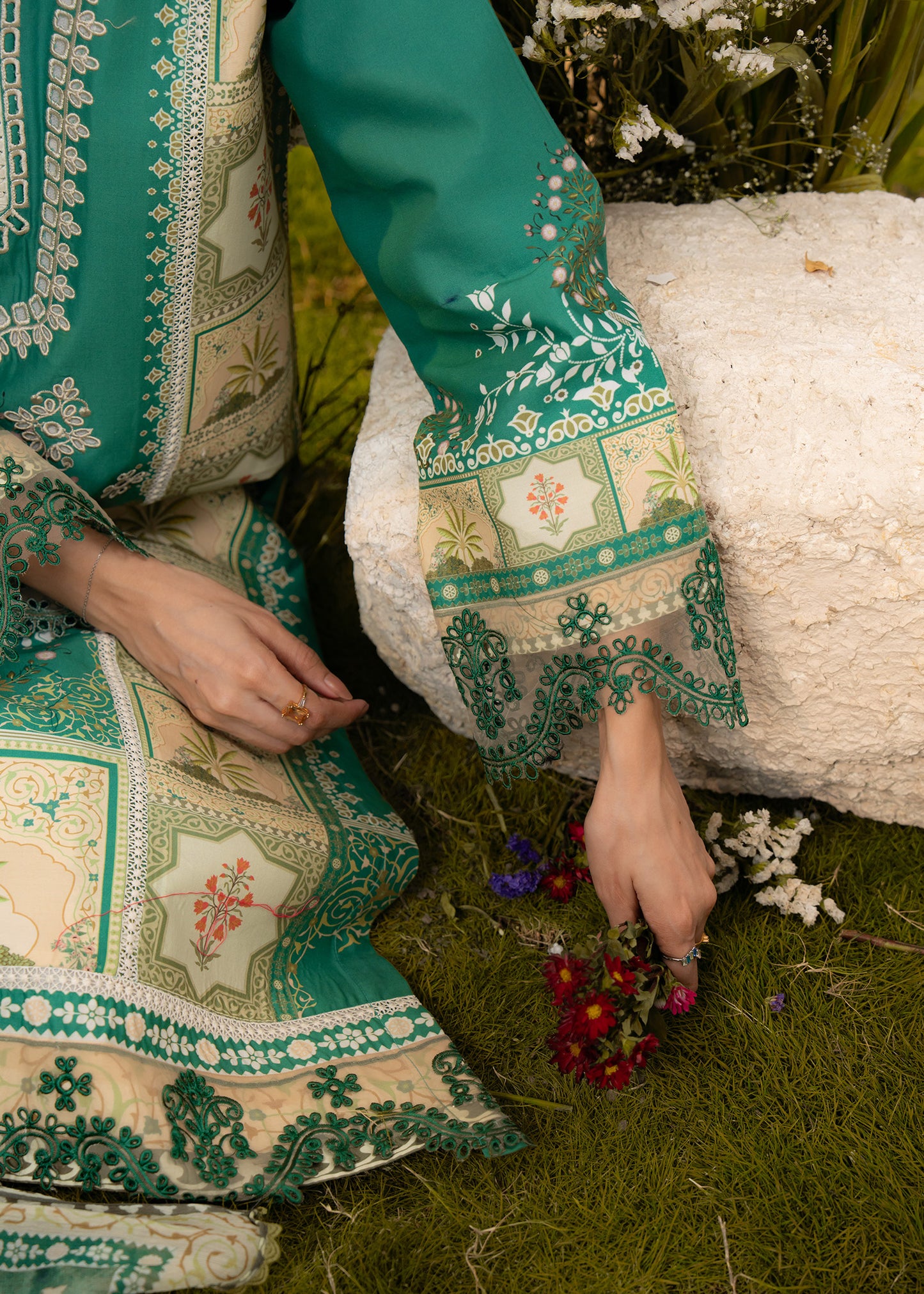 Orchid - Embroidered Lawn